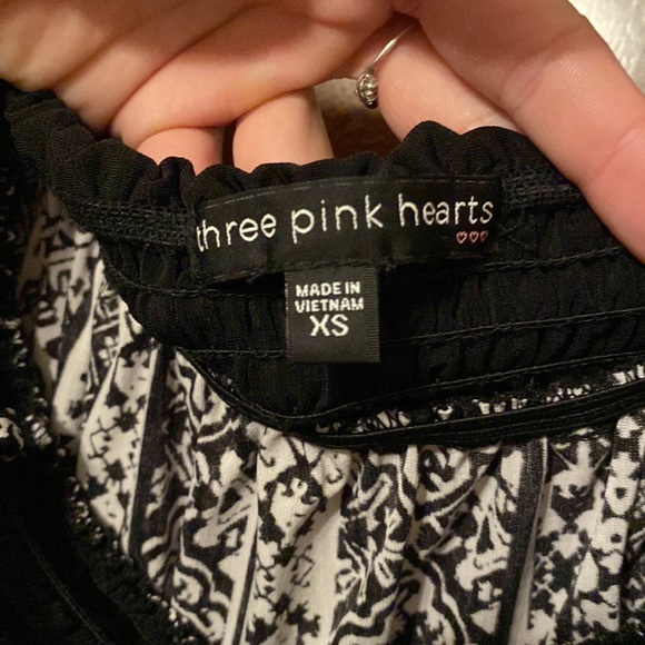 Black & white off-shoulder mini dress 😍😍😍 - Picture 5 of 7